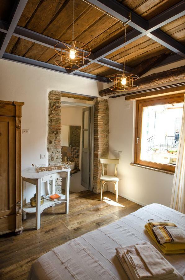 Bed and Breakfast Al Vicolo Dei Pescatori Anguillara Sabazia Exterior foto